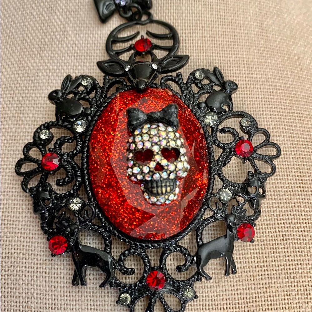 Vintage Betsey Johnson Skull Pendant Piece As-Is